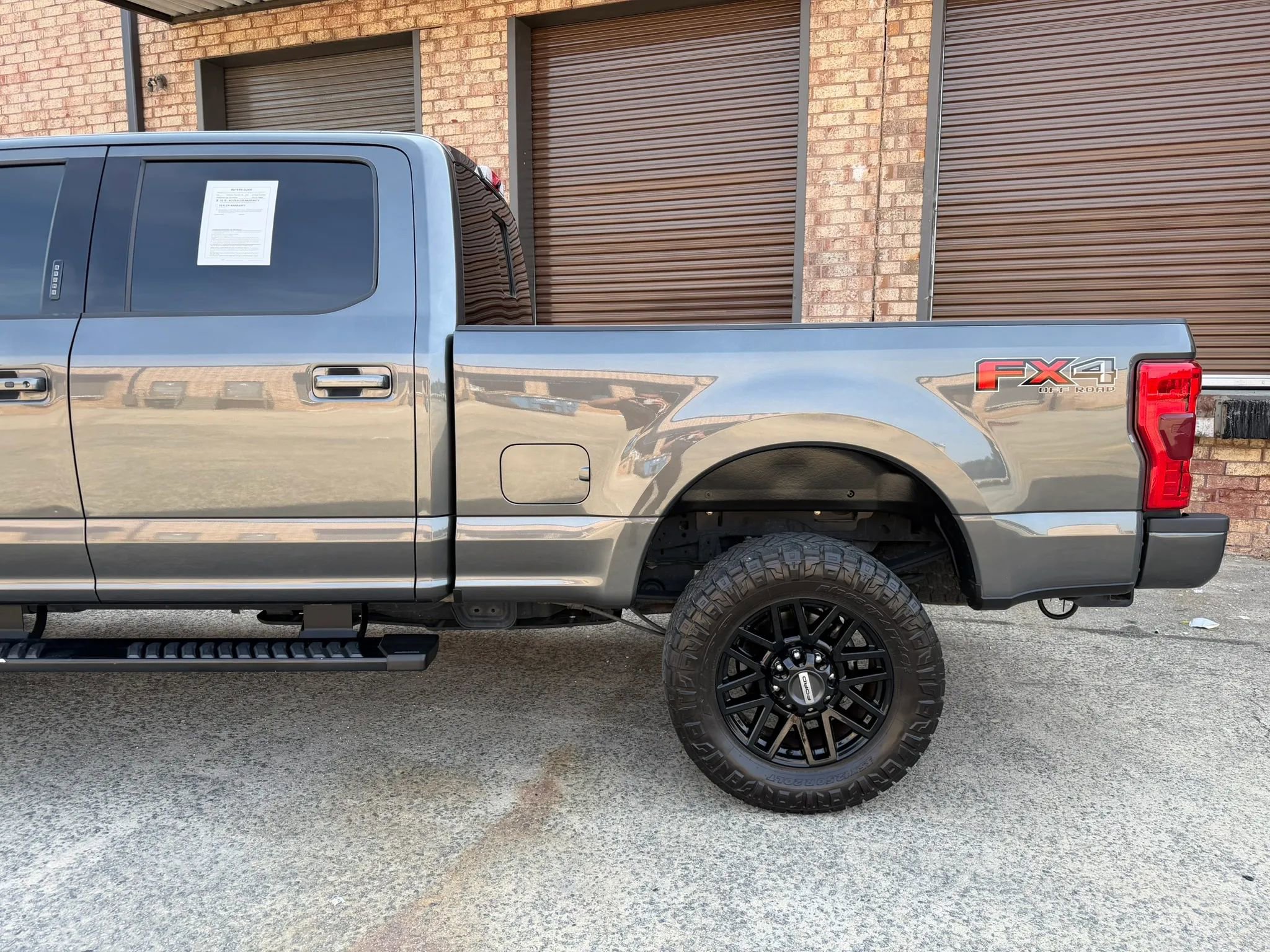 Used 2019 Ford F250 Lariat w/ Lariat Ultimate Package image 5