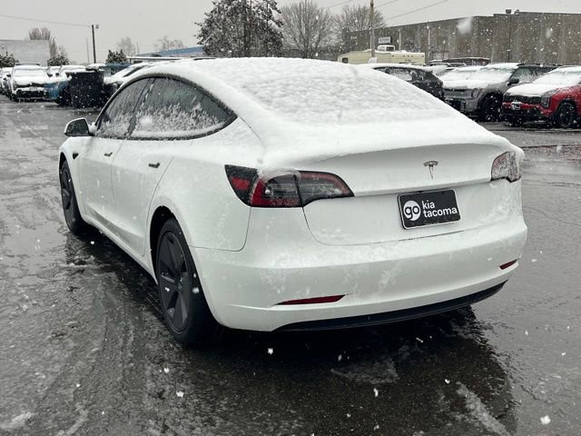 Used 2023 Tesla Model 3 Standard Range image 9