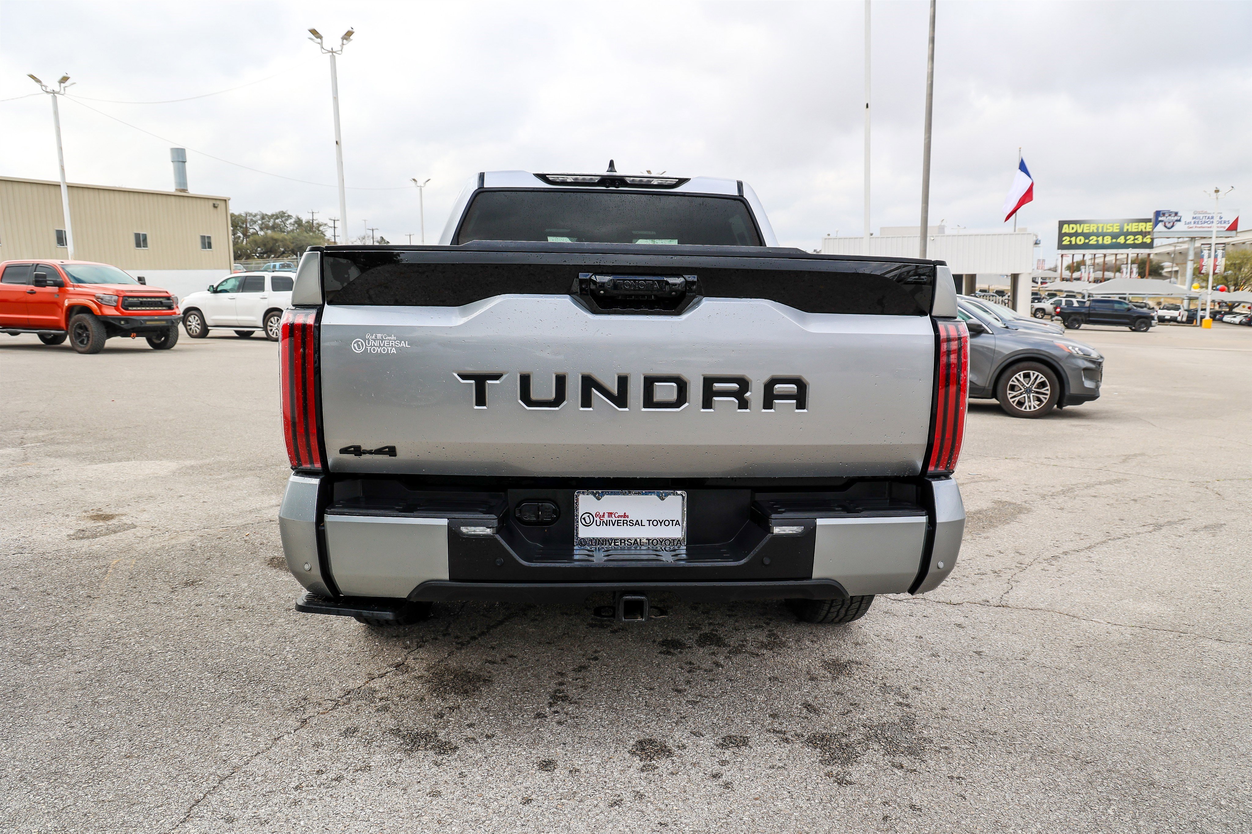 Used 2025 Toyota Tundra Platinum w/ TRD Off-Road Package image 9