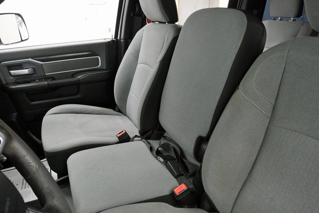 Used 2021 RAM 3500 Big Horn image 35