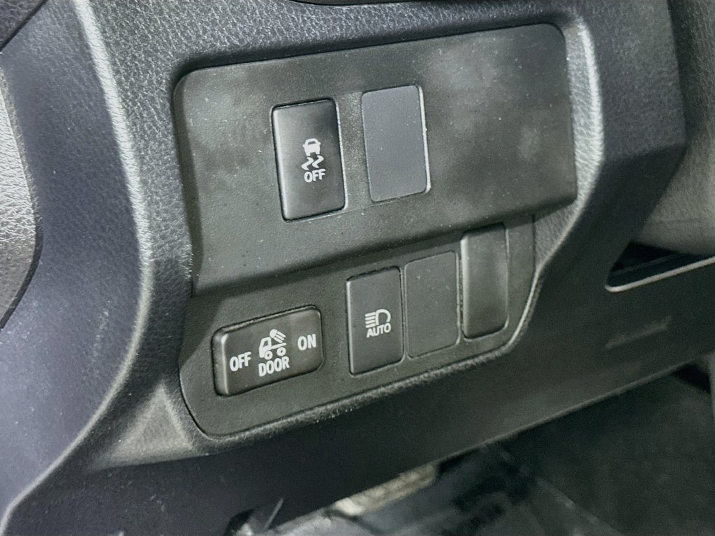Used 2023 Toyota Tacoma SR AWD/4WD image 22