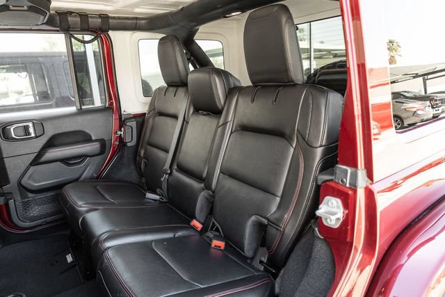 Used 2021 Jeep Wrangler Unlimited Rubicon w/ LED Lighting Group AWD/4WD image 15