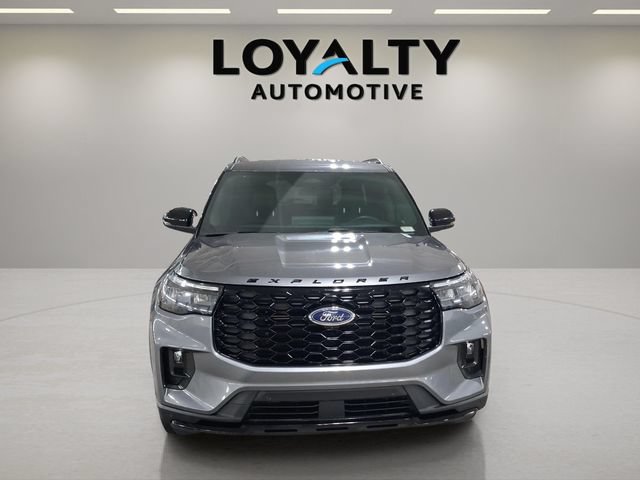 Used 2025 Ford Explorer ST-Line AWD/4WD image 8
