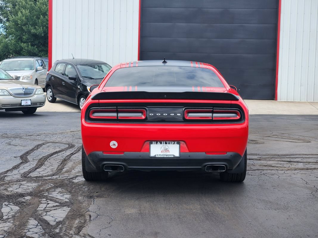 Used 2016 Dodge Challenger R/T Scat Pack RWD image 6