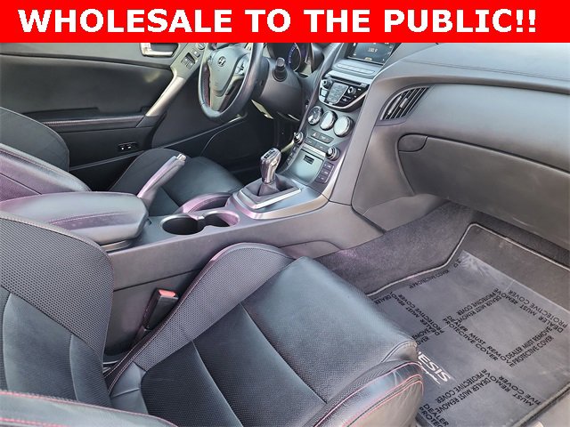 Used 2016 Hyundai Genesis Coupe 3.8 image 18