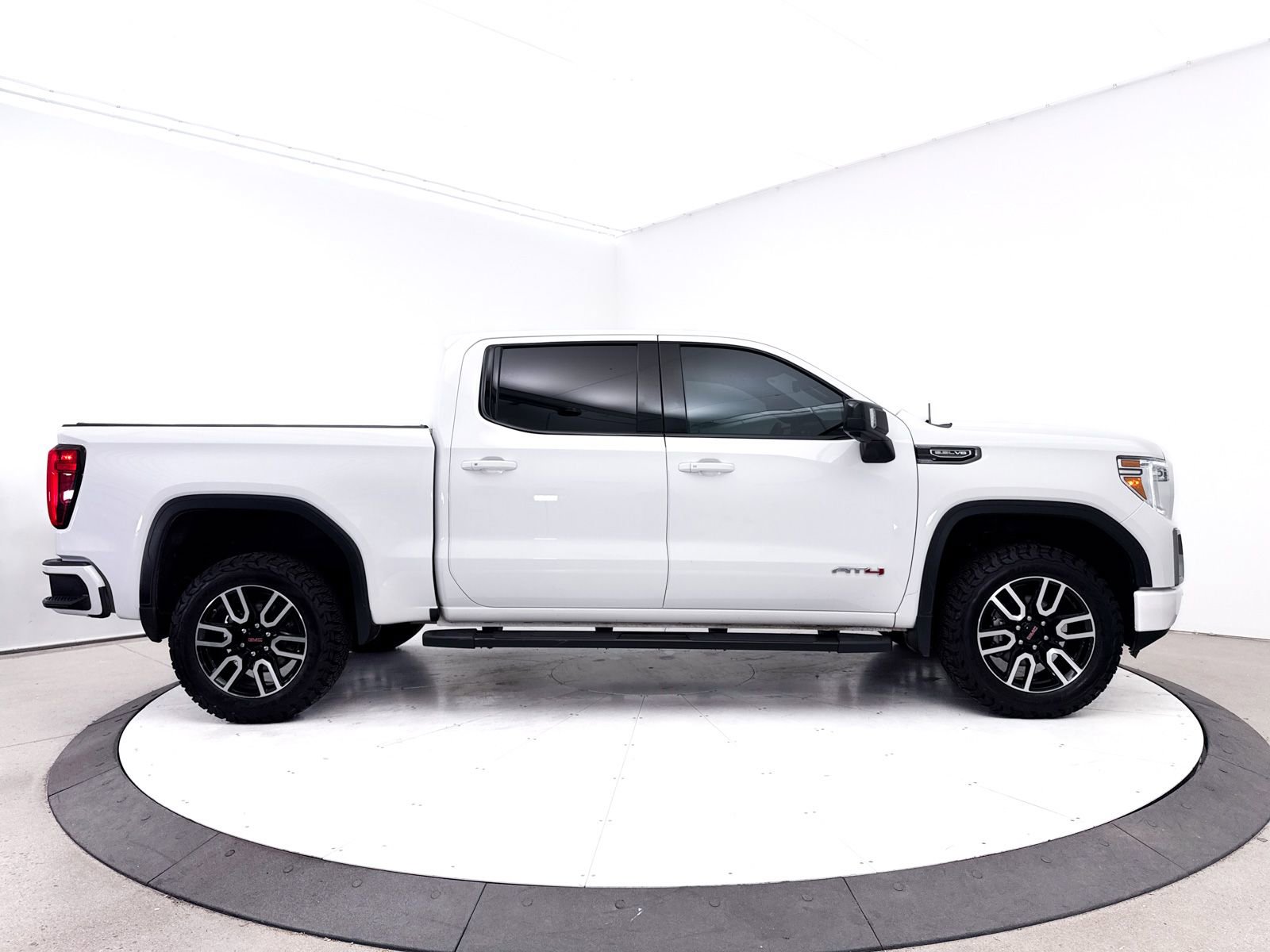 Used 2019 GMC Sierra 1500 AT4 w/ AT4 Premium Package AWD/4WD image 36