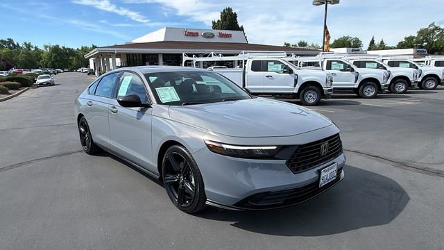 Used 2023 Honda Accord Sport image 2