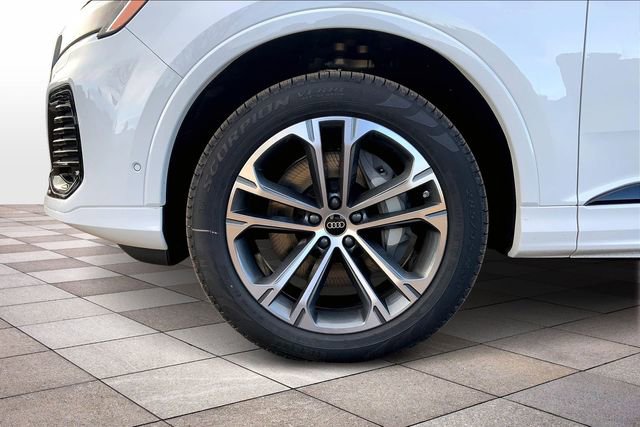 New 2026 Audi Q7 2.0T Premium image 11
