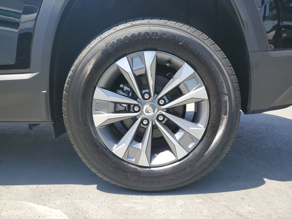 New 2026 Chevrolet Equinox LT w/ Safety and Technology Package FWD image 6