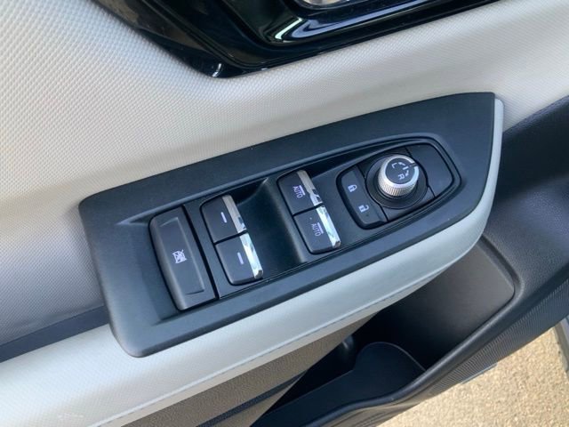 Certified 2025 Subaru Forester Limited image 13