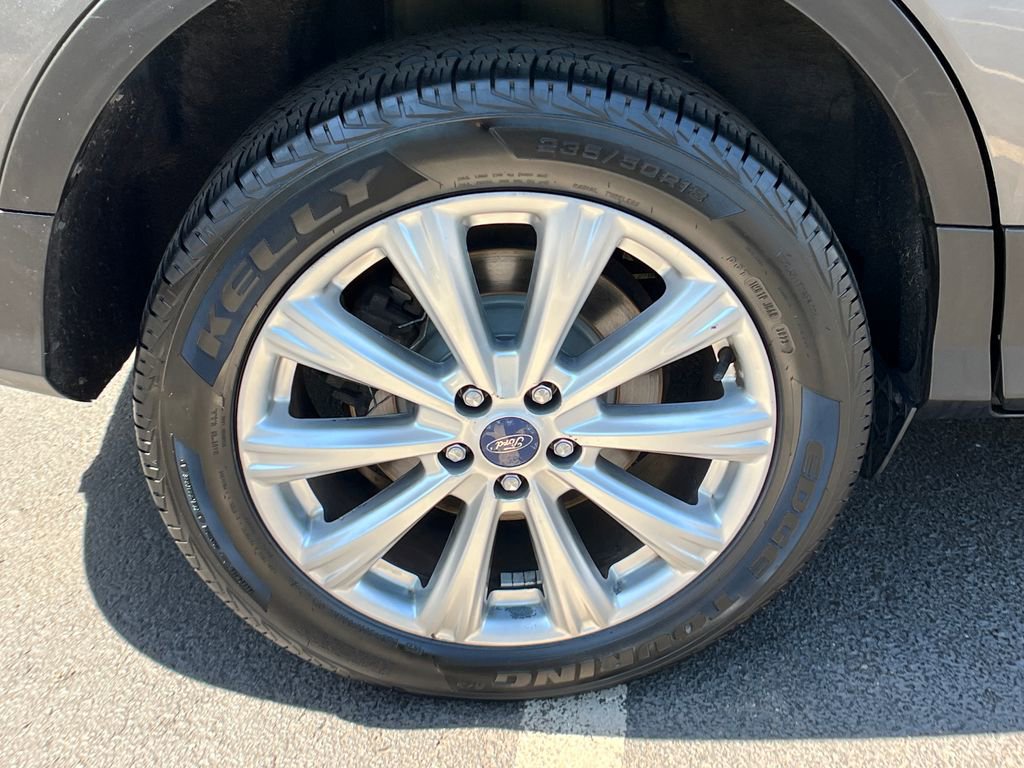 Used 2017 Ford Escape Titanium AWD/4WD image 25