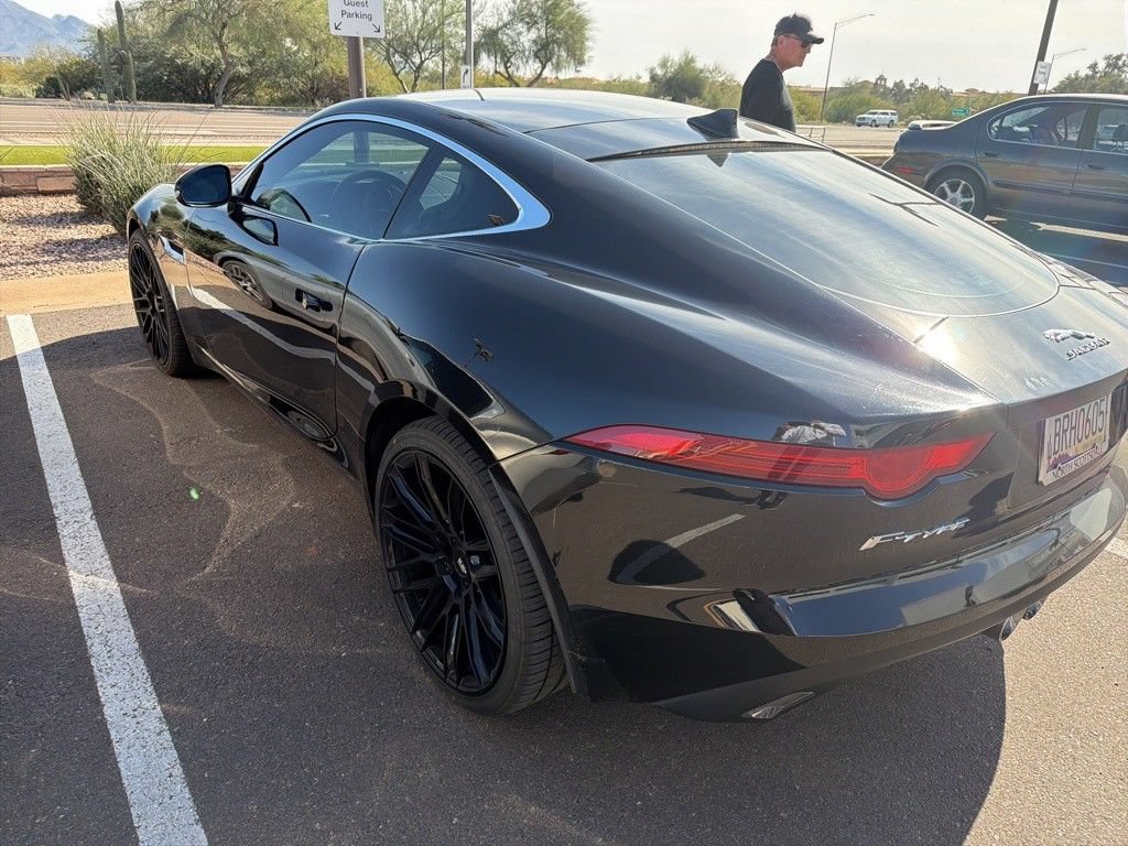 Used 2015 Jaguar F-TYPE Coupe RWD image 4
