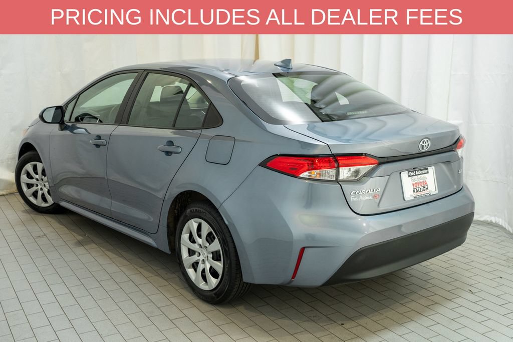 Certified 2024 Toyota Corolla LE FWD image 3