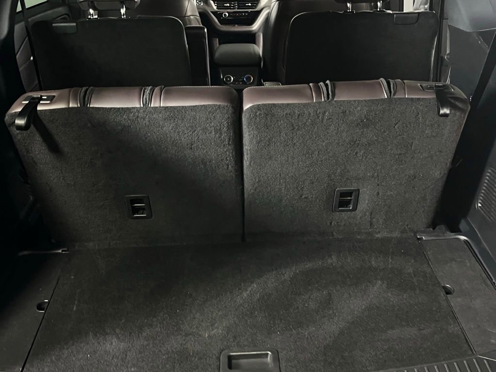 Used 2025 Ford Explorer Platinum w/ LUX Leather Package image 30