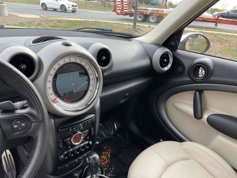 Used 2012 MINI Cooper Countryman S image 16