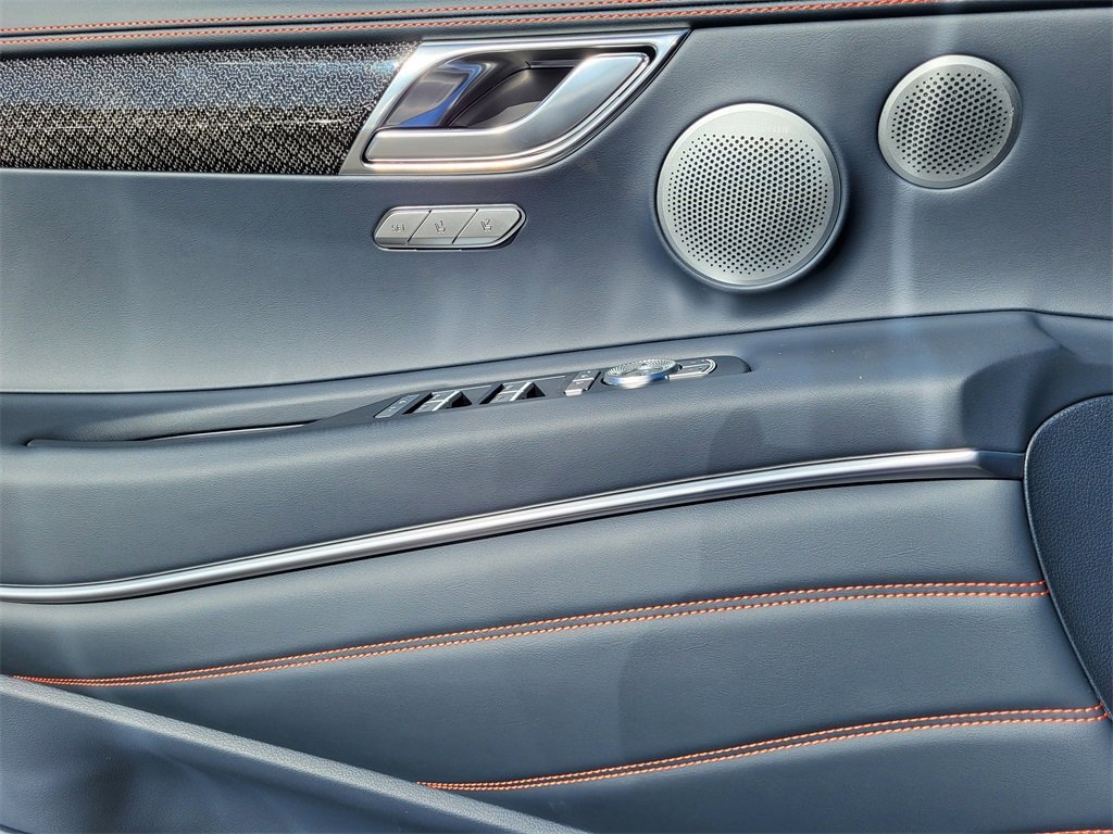 New 2026 Genesis GV80 3.5T e-SC image 8