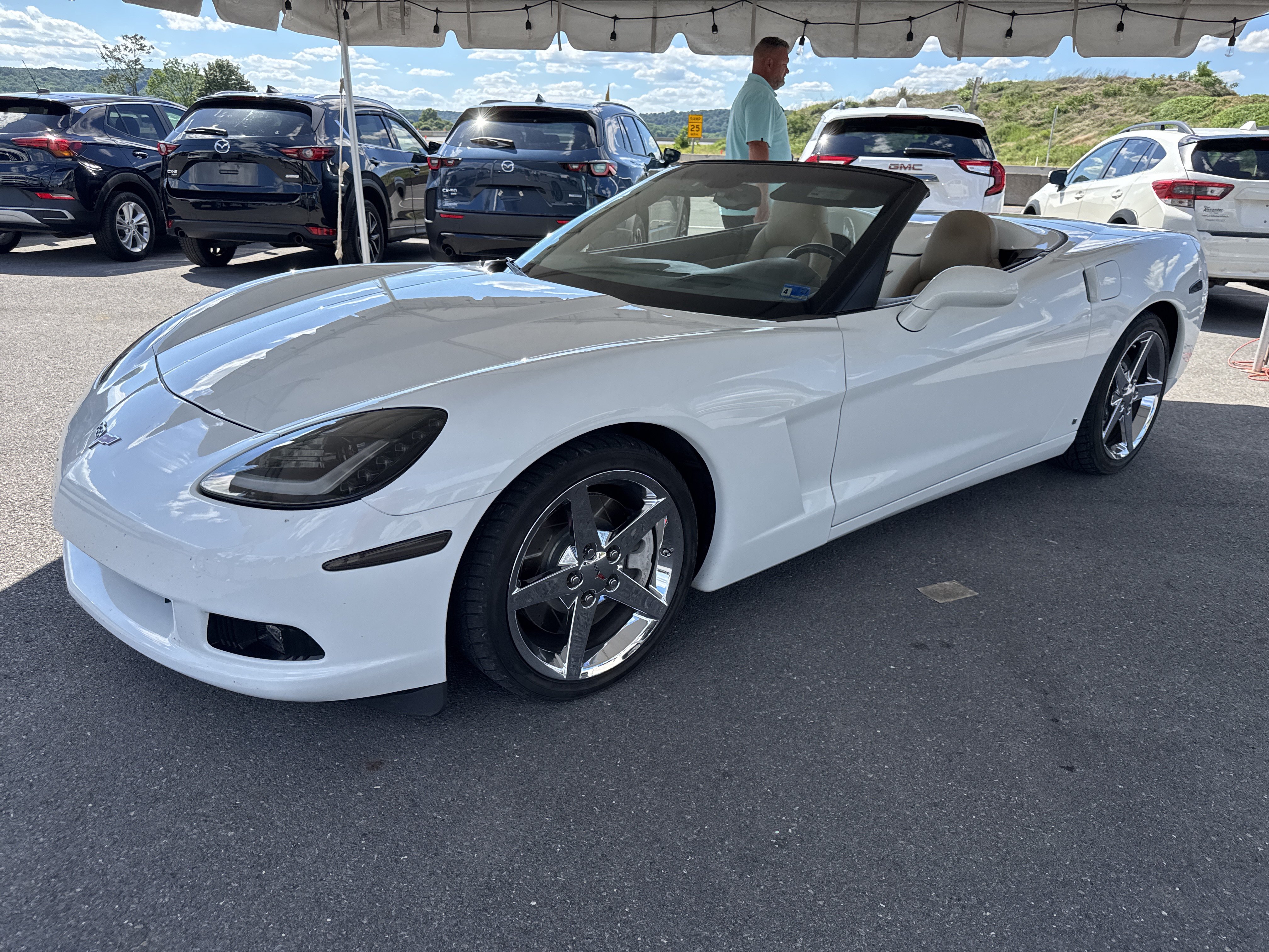 Used 2008 Chevrolet Corvette Convertible w/ Preferred Equipment Group RWD image 10