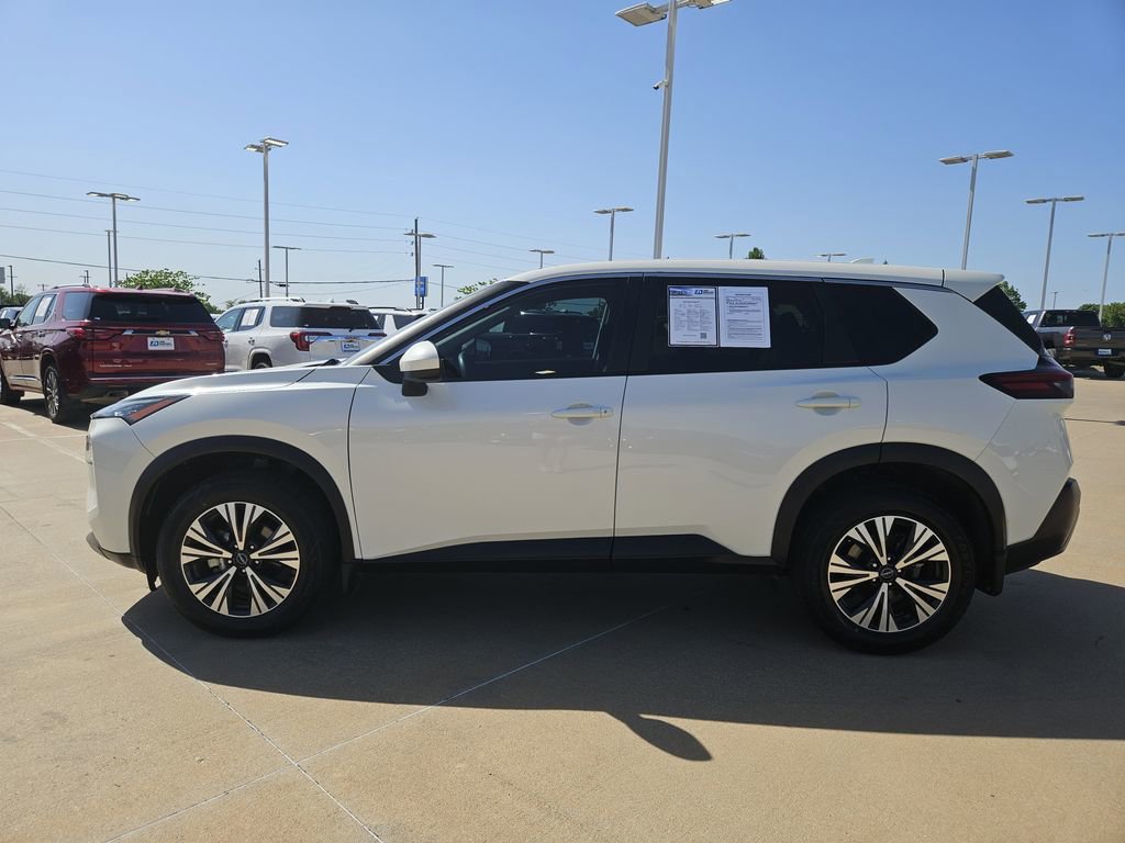 Used 2023 Nissan Rogue SV FWD video 4