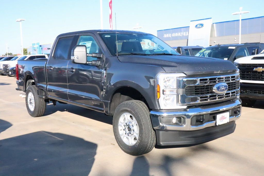 New 2026 Ford F250 XLT w/ FX4 Off-Road Package video 1