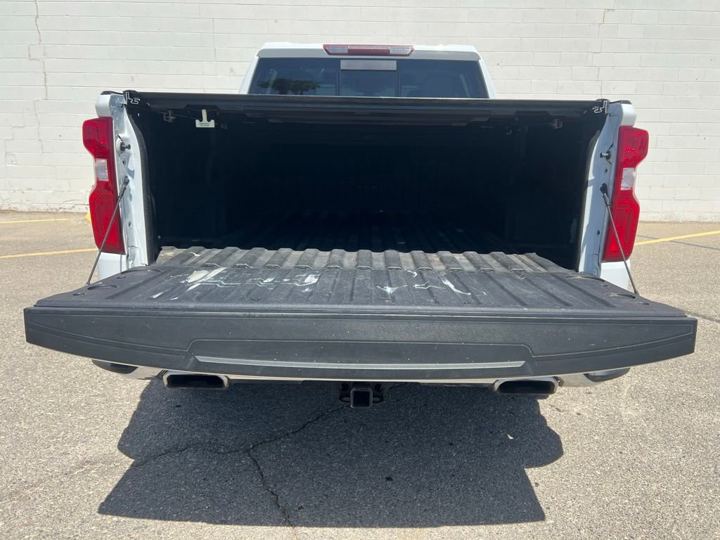 Used 2022 Chevrolet Silverado 1500 LTZ w/ LTZ Premium Package AWD/4WD image 5