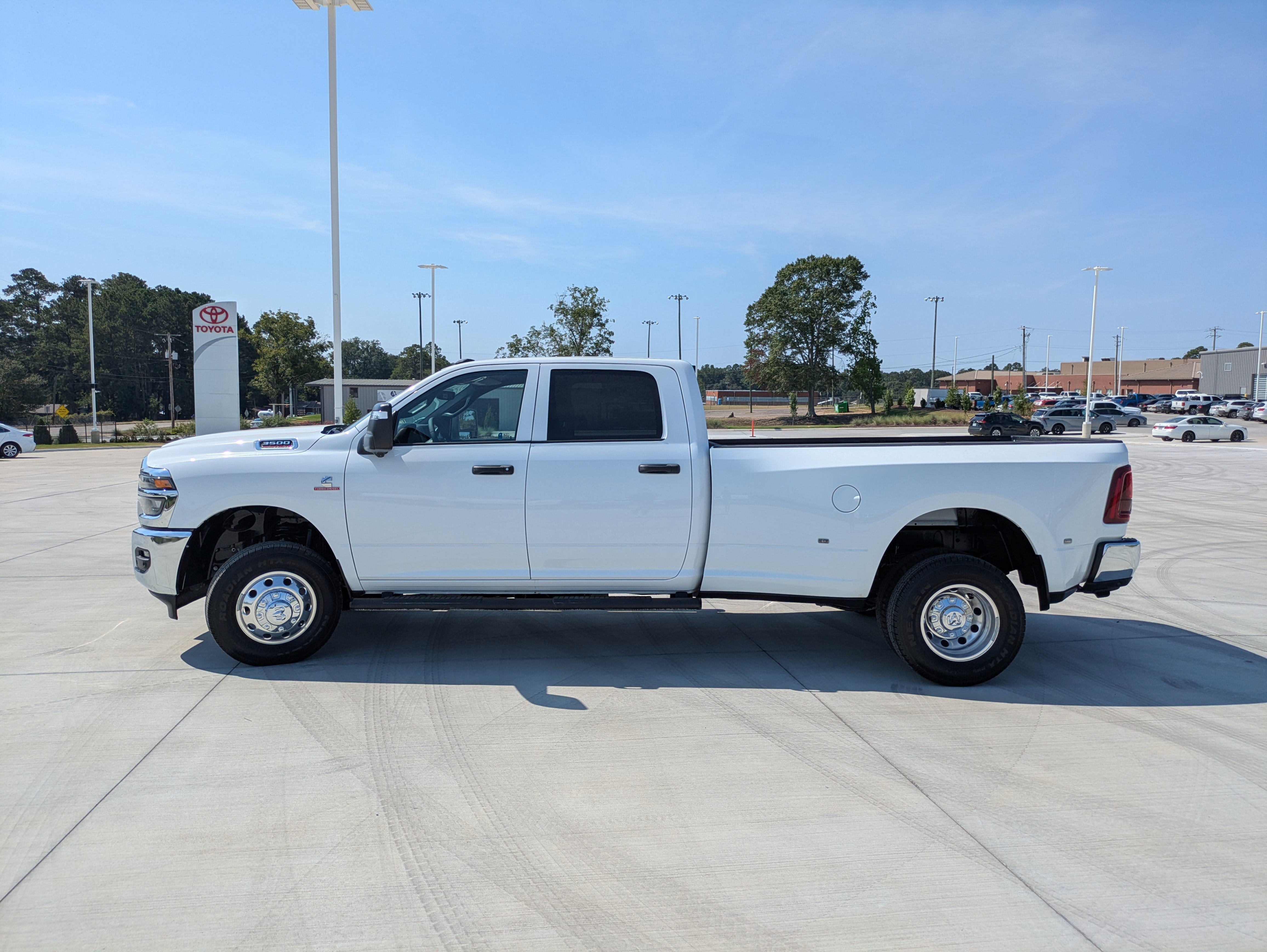 New 2025 RAM 3500 Tradesman image 4