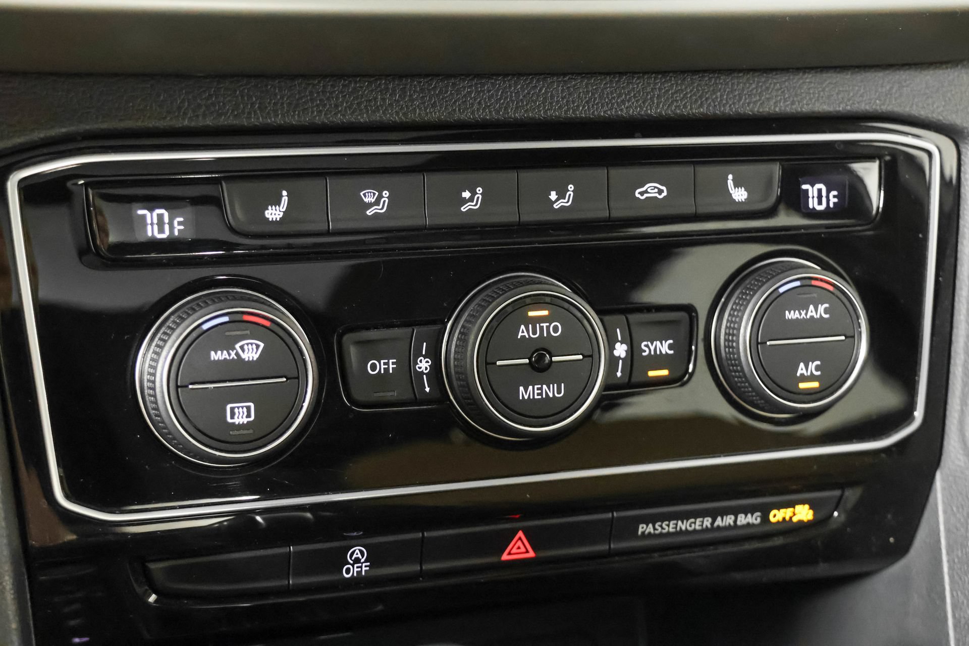 Used 2023 Volkswagen Atlas Cross Sport SE w/ Panoramic Sunroof Package AWD/4WD image 32