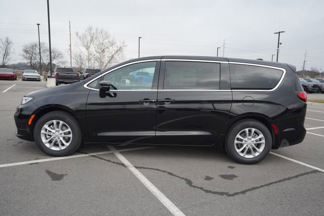 New 2026 Chrysler Pacifica Select FWD video 4