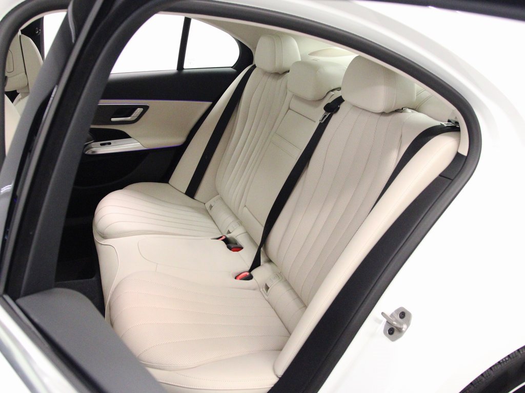 New 2026 Mercedes-Benz E 450 4MATIC Sedan image 13