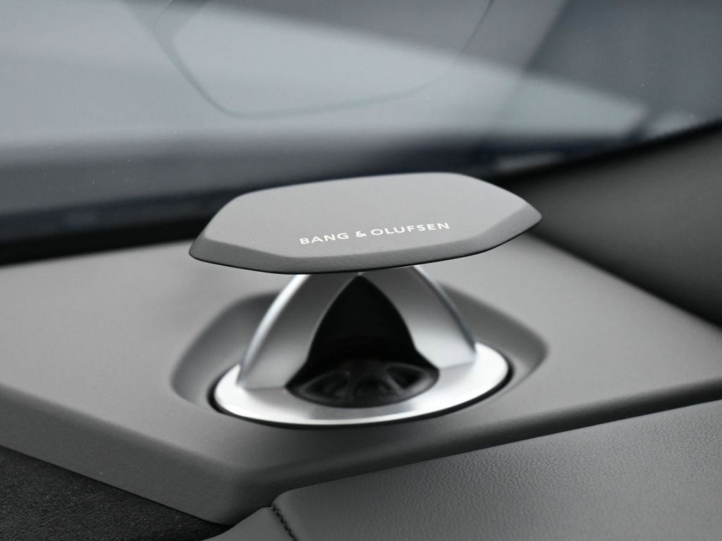 Used 2024 Lamborghini Urus Performante image 33