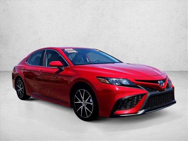 Used 2024 Toyota Camry SE FWD image 2