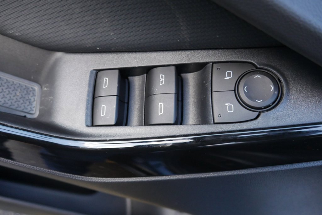 New 2026 Chevrolet Equinox LT image 31