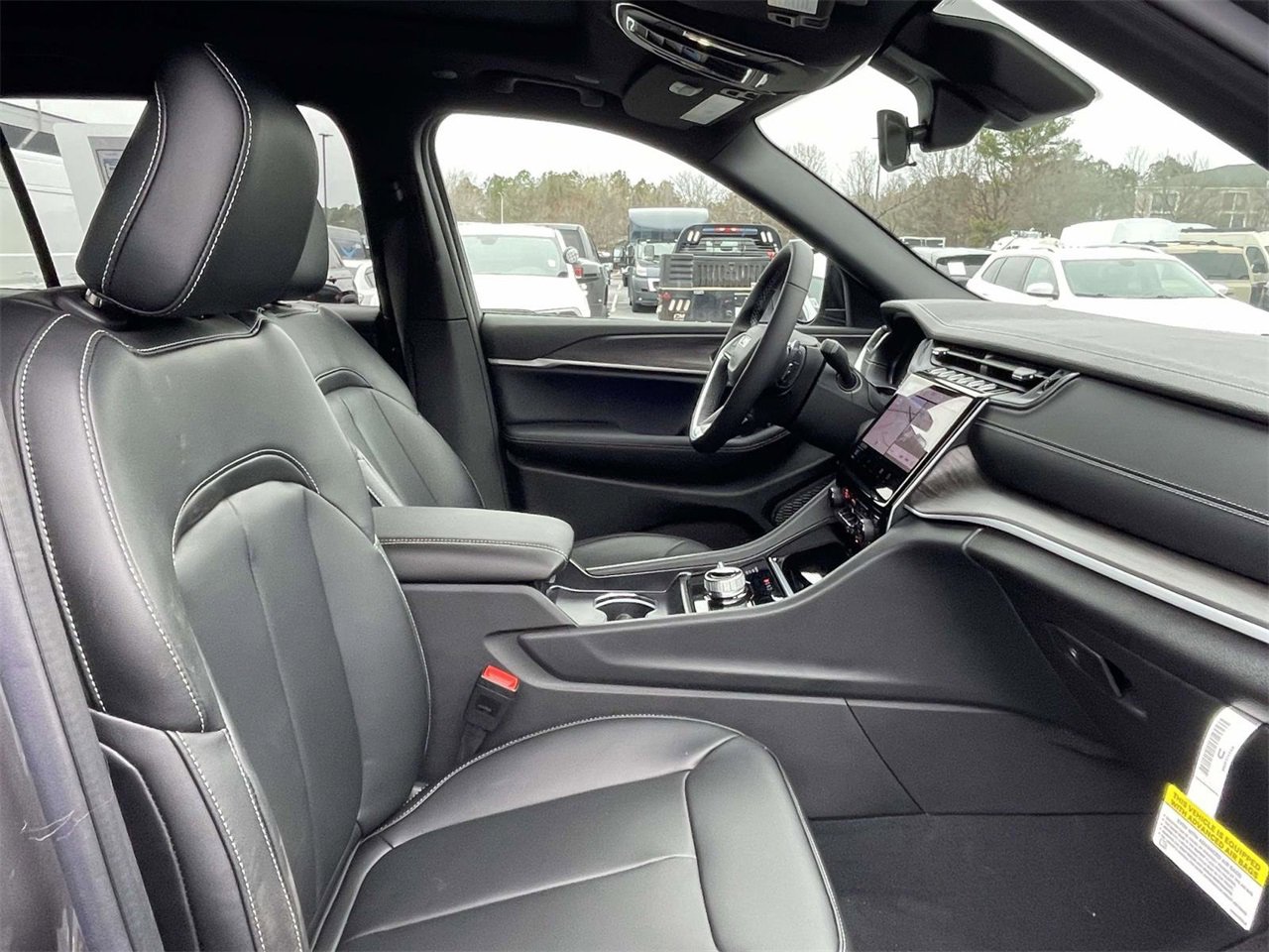 New 2025 Jeep Grand Cherokee L Limited image 16