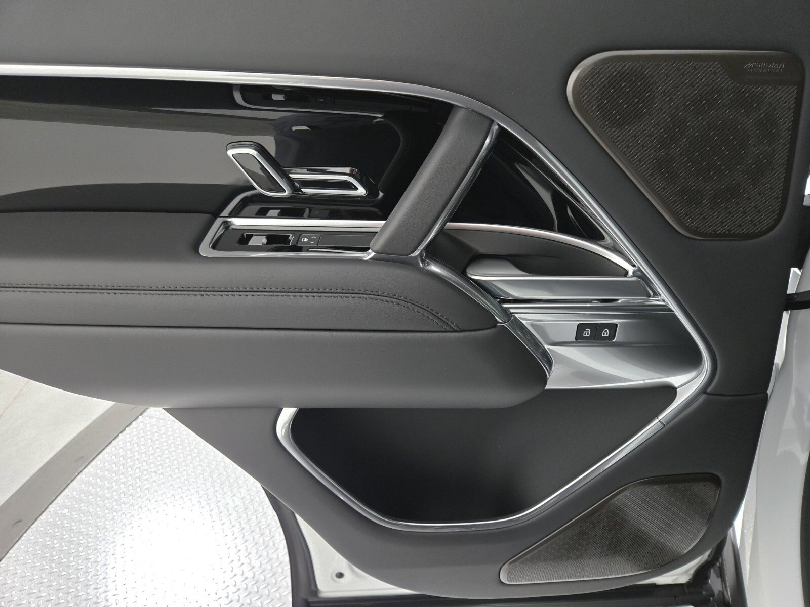 New 2025 Land Rover Range Rover Autobiography image 20