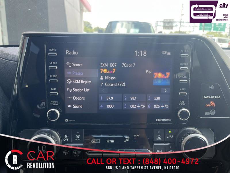 Used 2021 Toyota Highlander L FWD image 15