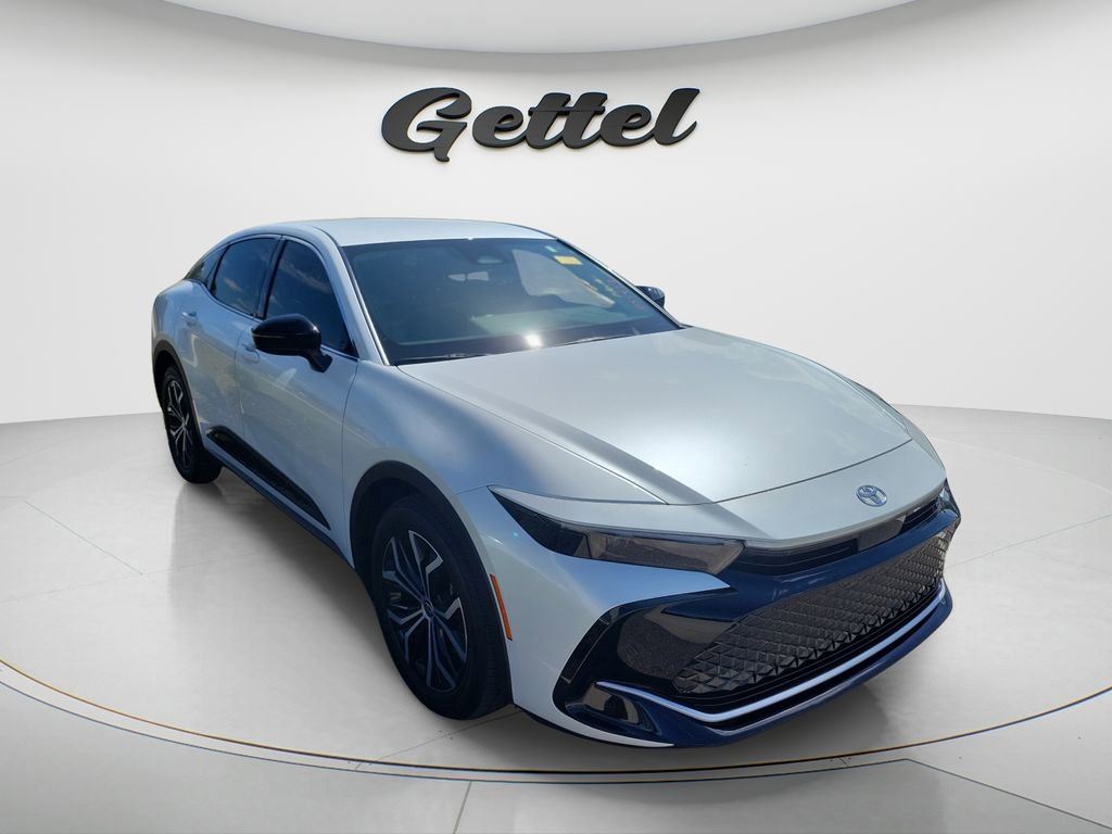 Used 2026 Toyota Crown Limited image 4