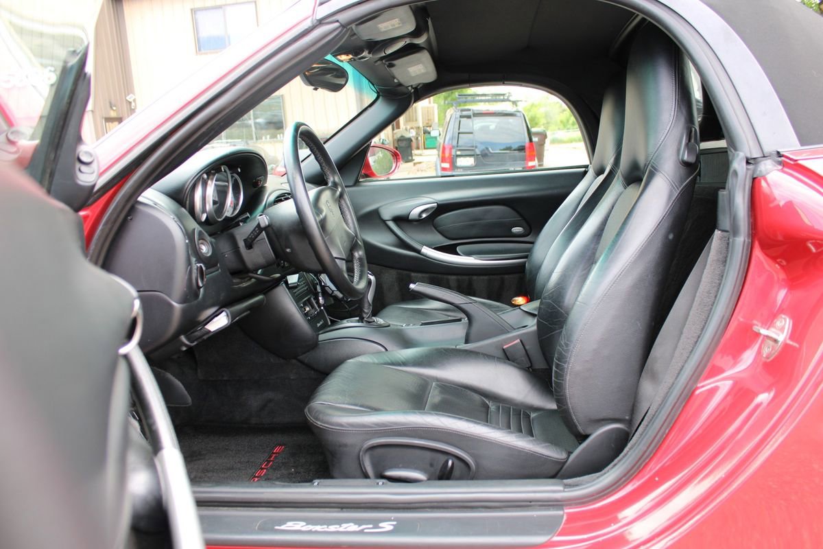 Used 2001 Porsche Boxster S RWD image 17