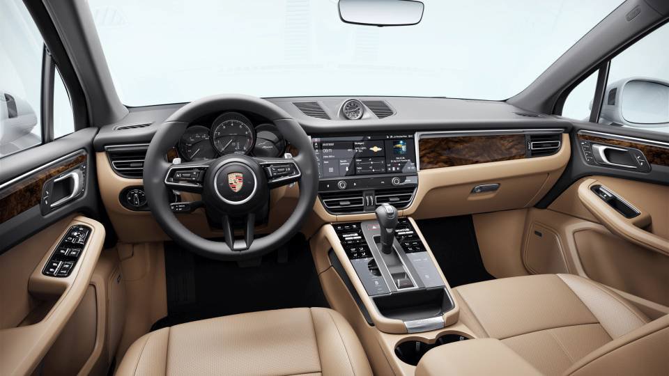 Certified 2026 Porsche Macan AWD/4WD image 9