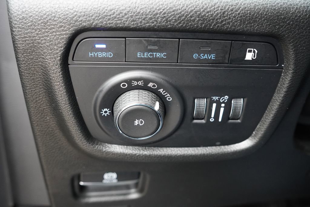 Used 2022 Jeep Grand Cherokee Limited 4xe image 27