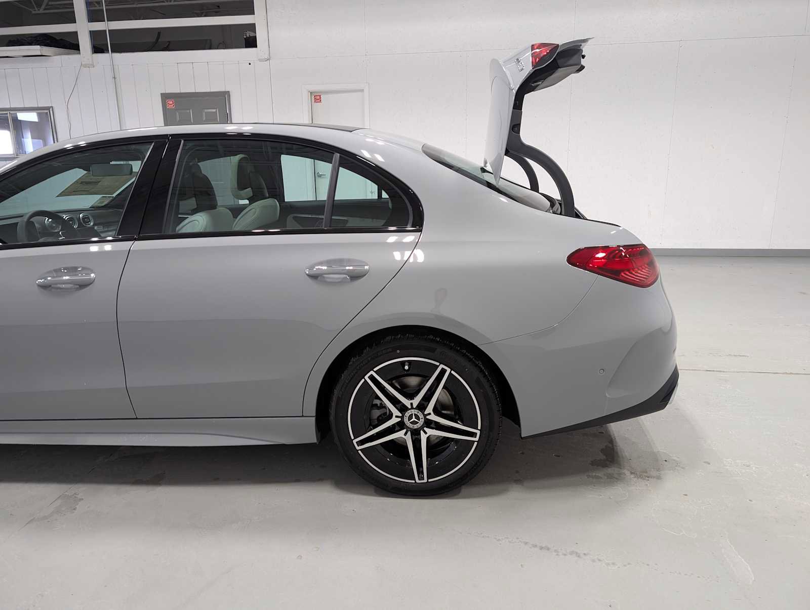 New 2026 Mercedes-Benz C 300 4MATIC Sedan image 9