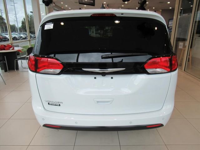 New 2026 Chrysler Voyager LX image 5