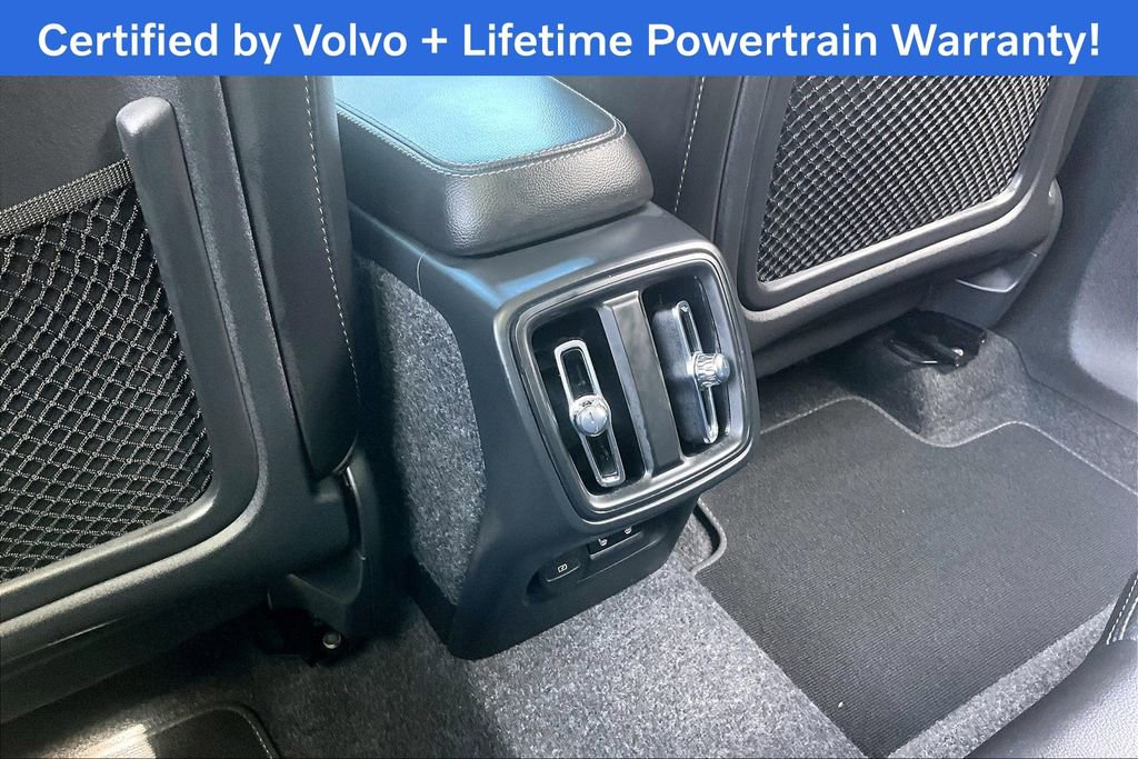 Certified 2026 Volvo XC40 B5 Plus AWD/4WD image 31