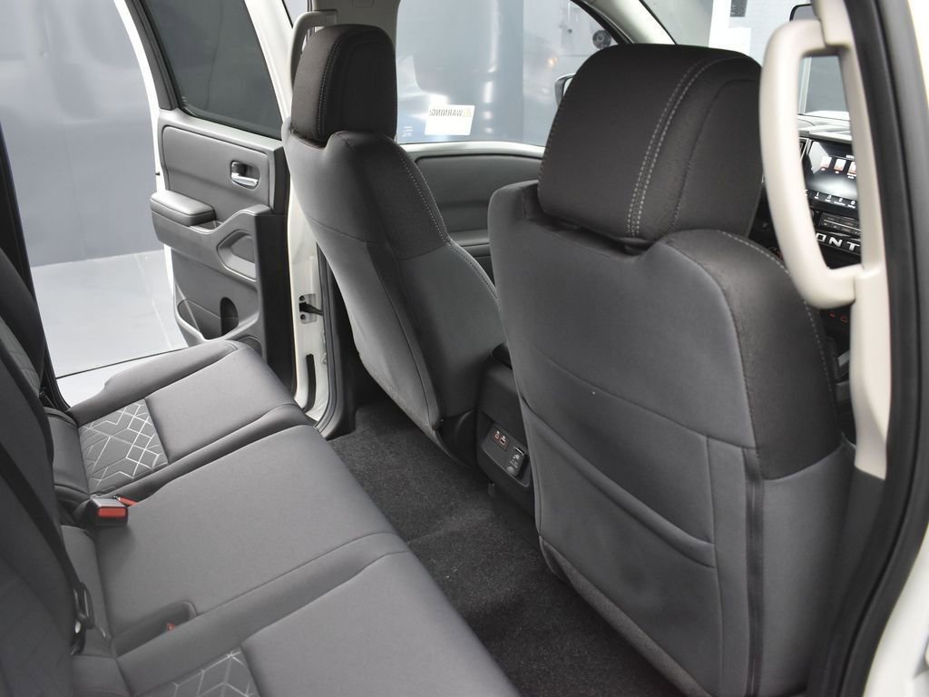 New 2025 Nissan Frontier SV w/ SV Convenience Package image 17