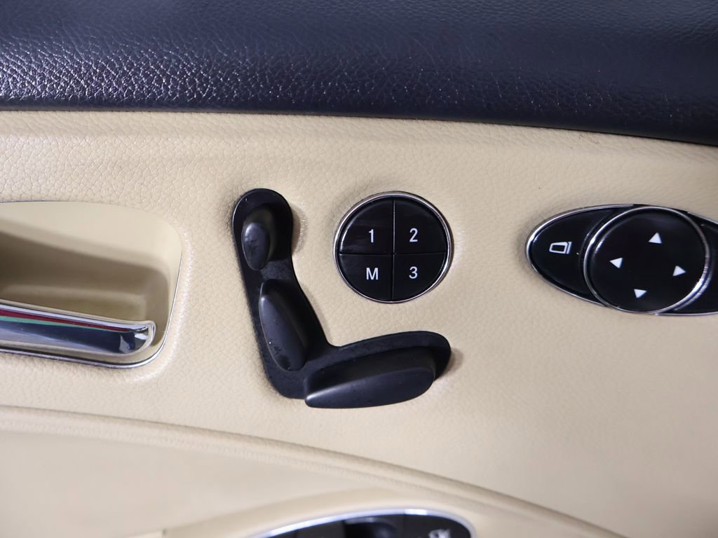 Used 2007 Mercedes-Benz CLS 550 image 30