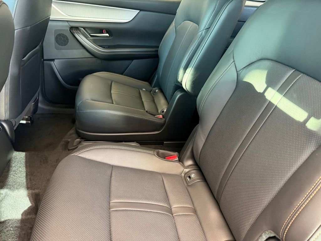 New 2025 MAZDA CX-90 Plug-In Hybrid w/ Preferred image 26