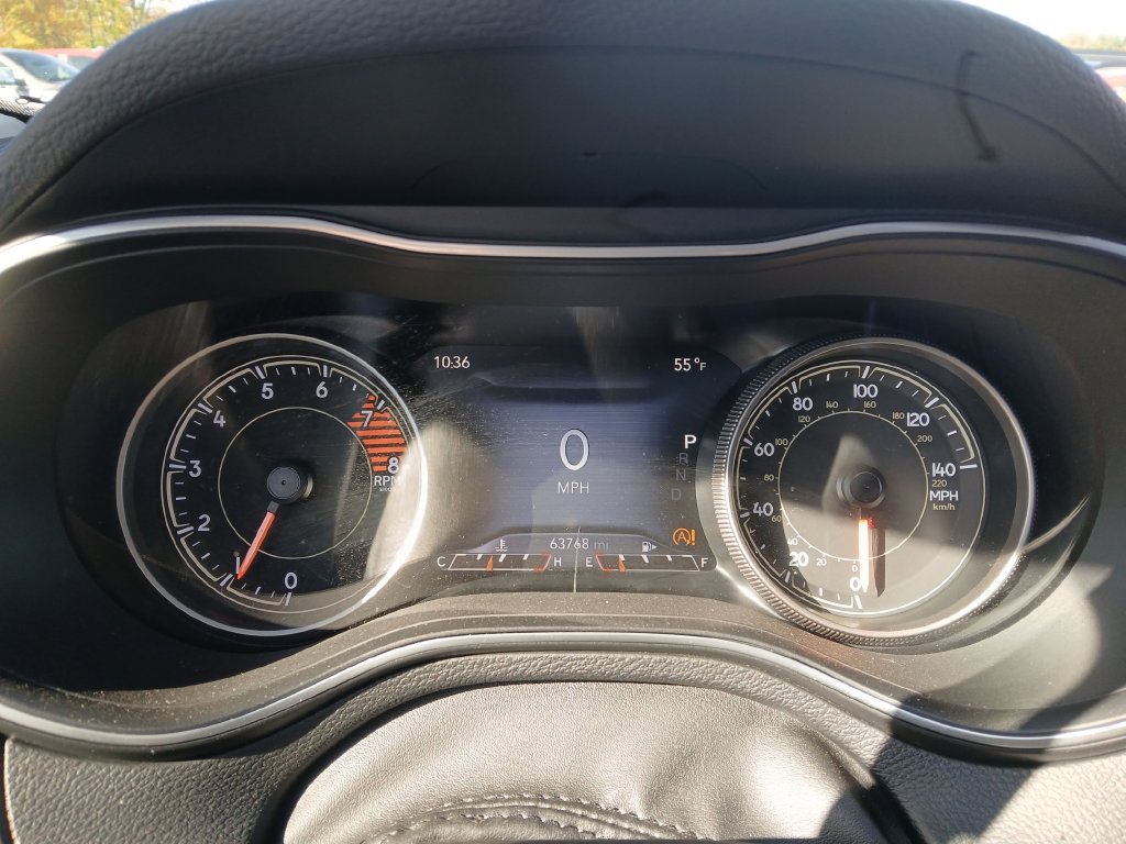Used 2019 Jeep Cherokee Limited AWD/4WD image 16
