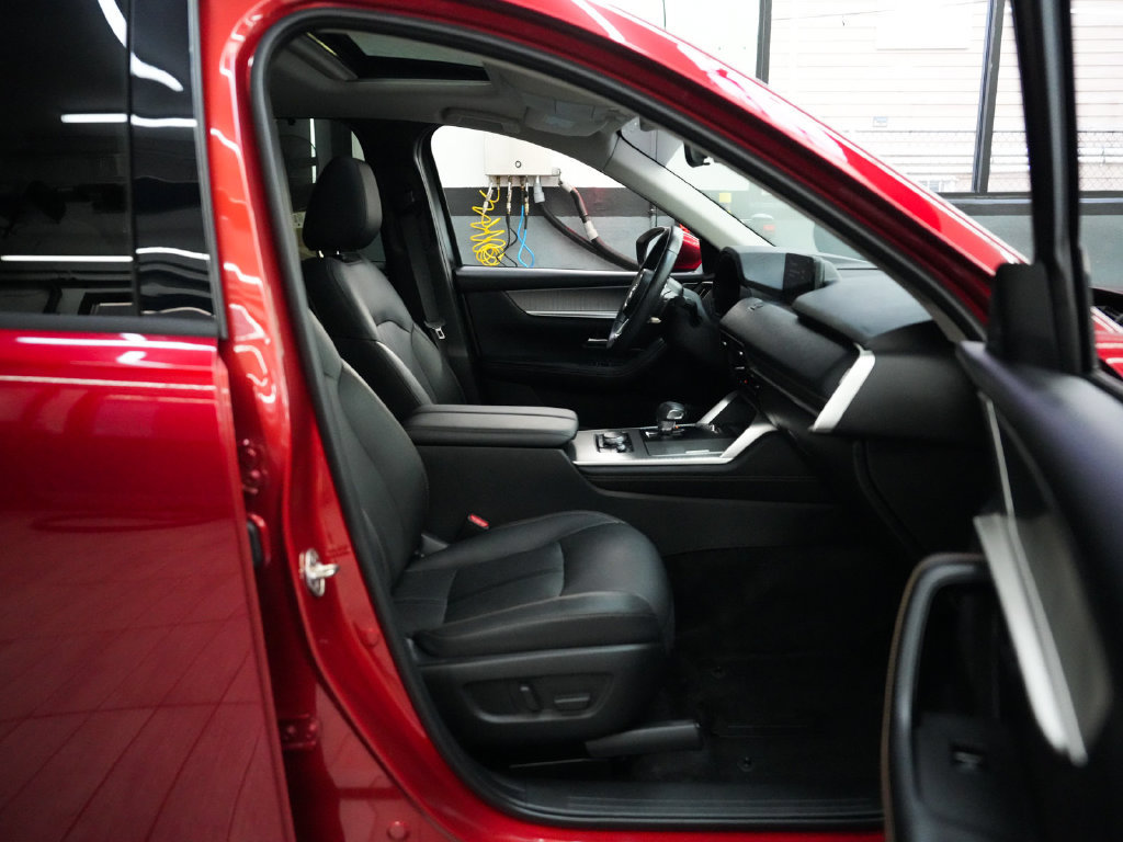 Used 2024 MAZDA CX-90 Plug-In Hybrid w/ Preferred AWD/4WD image 41