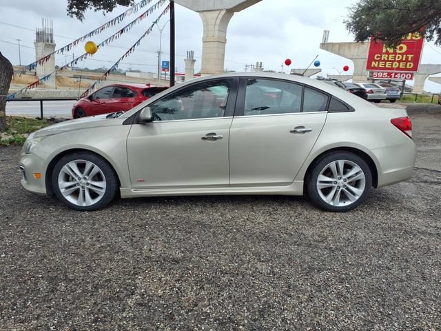 Used 2016 Chevrolet Cruze LTZ w/ Sun, Sound and Sport Package FWD image 3
