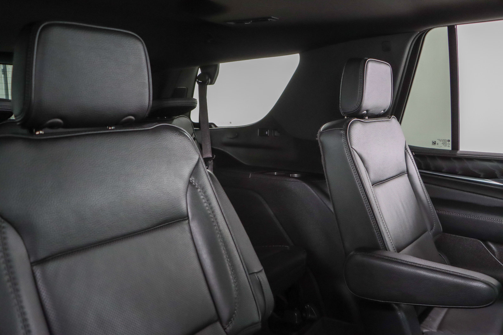 Used 2023 GMC Yukon Denali AWD/4WD image 32