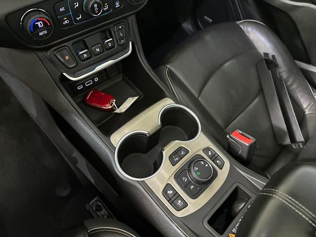 Used 2018 GMC Terrain Denali w/ Advanced Safety Package image 20