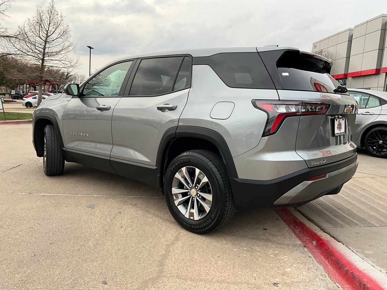Used 2025 Chevrolet Equinox LT image 8